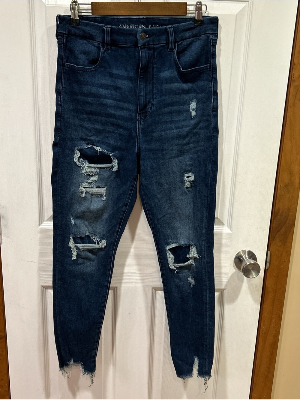 American Eagle Outfitters Deep Indigo Ripped Skinny Jeans size 12  Short
